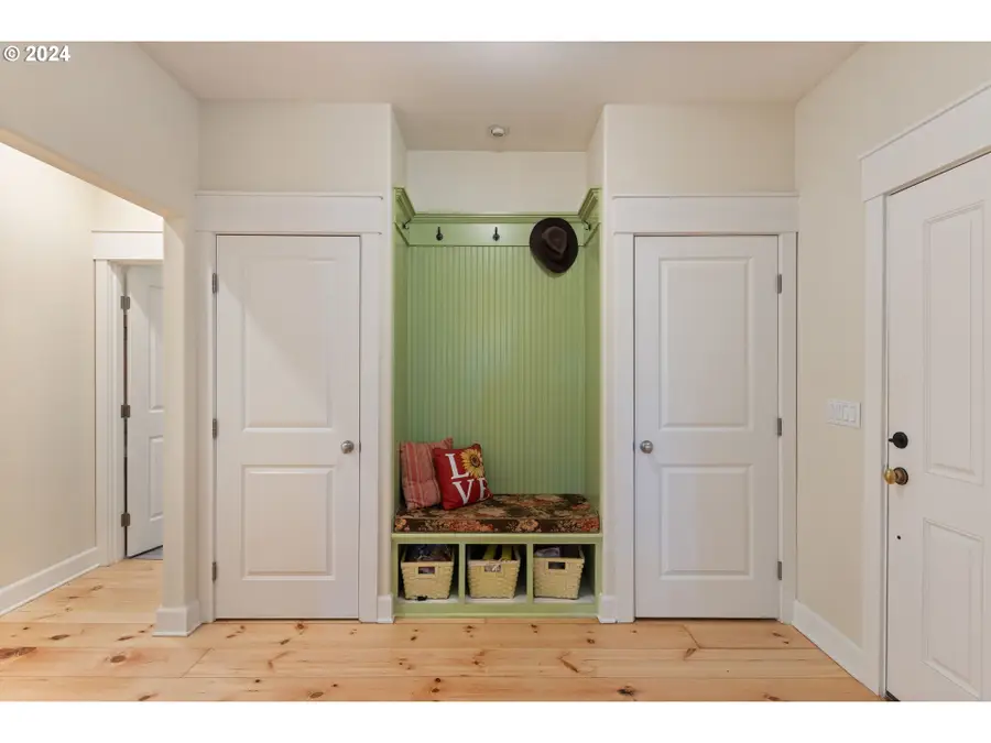 3995 S Kings Valley Hwy, Dallas, OR 97338 - Image #3