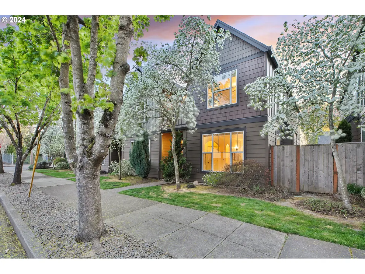 2825 SE 16th Ave, Portland, OR 97202 - Image #1