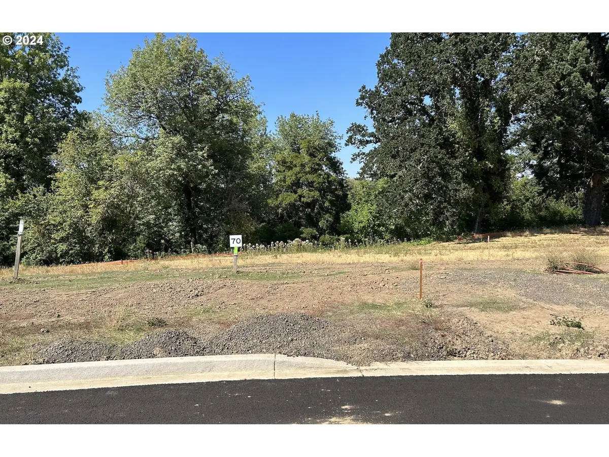 1575 NW Pinehurst Dr #70, McMinnville, OR 97128 - Image #1