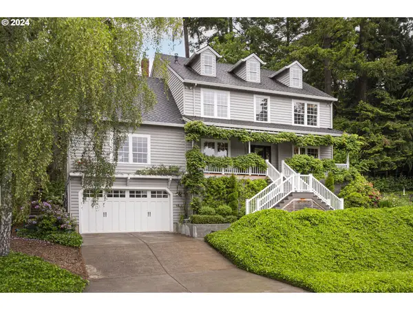 3009 SW Dickinson St, Portland, OR 97219