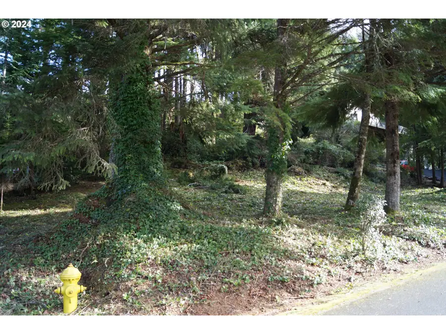 539 Fairway Dr, Gleneden Beach, OR 97388 - Image #2