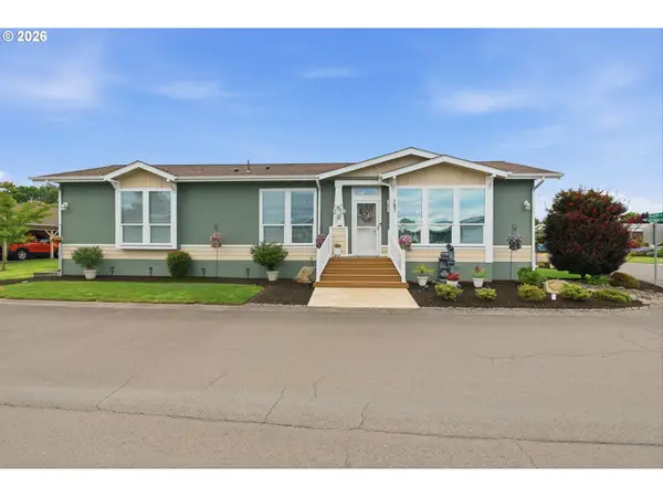4155 NE Three Mile Ln, McMinnville, OR 97128