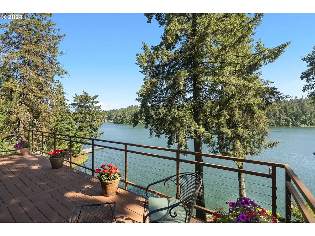 1750 Northshore Rd, Lake Oswego, OR 97034 - Image #1