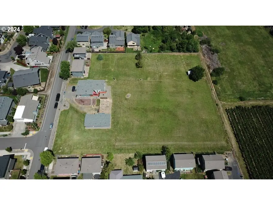 1111 29th St, Hood River, OR 97031 - Image #2