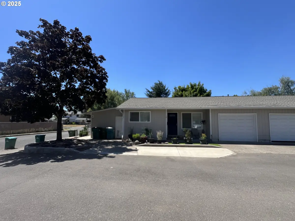 504 E 9th 14 St, Newberg, OR 97132 - Image #1