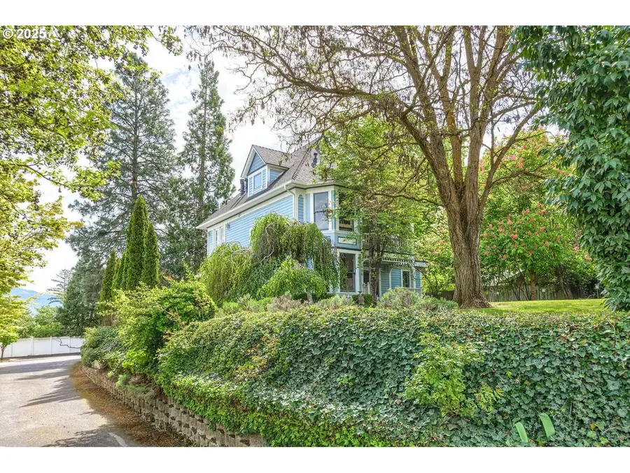 496 Beach St, Ashland, OR 97520 - Image #3