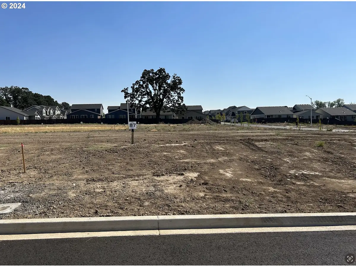 1582 NW Adelaide St #87, McMinnville, OR 97128 - Image #1