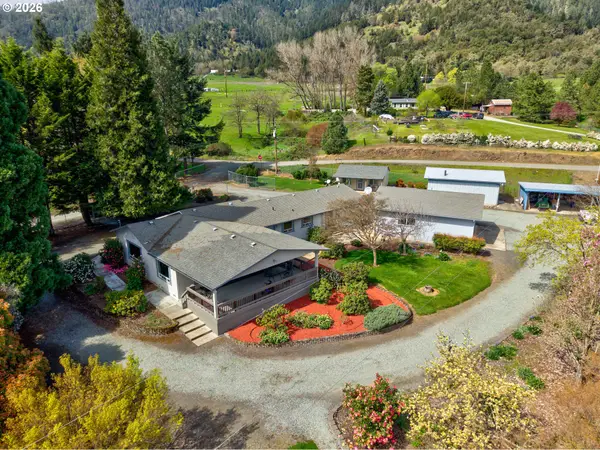 128 Market Ln, MyrtleCreek, OR 97457