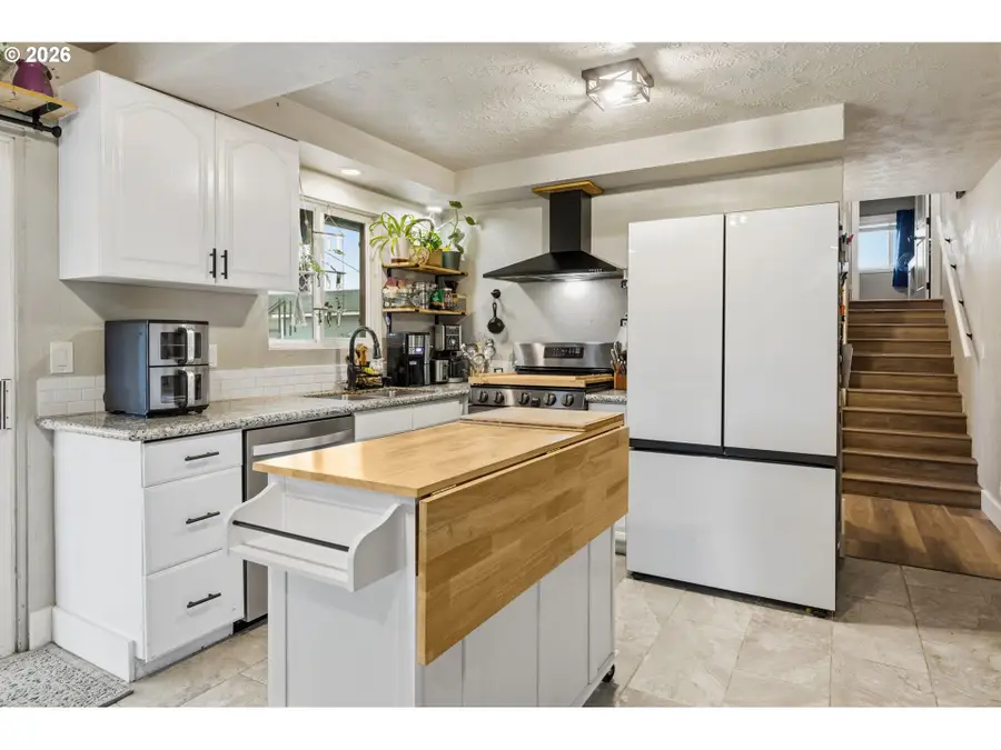 965 Sommerville Loop, Harrisburg, OR 97446 - #3