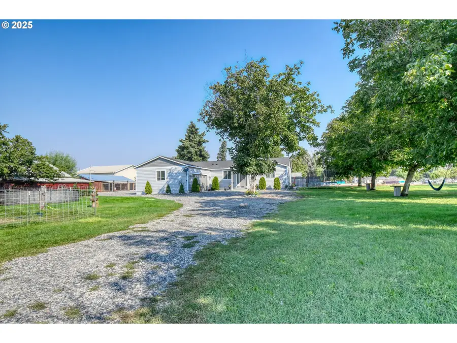 256 NW Jewell Ct, Irrigon, OR 97844 - Image #3