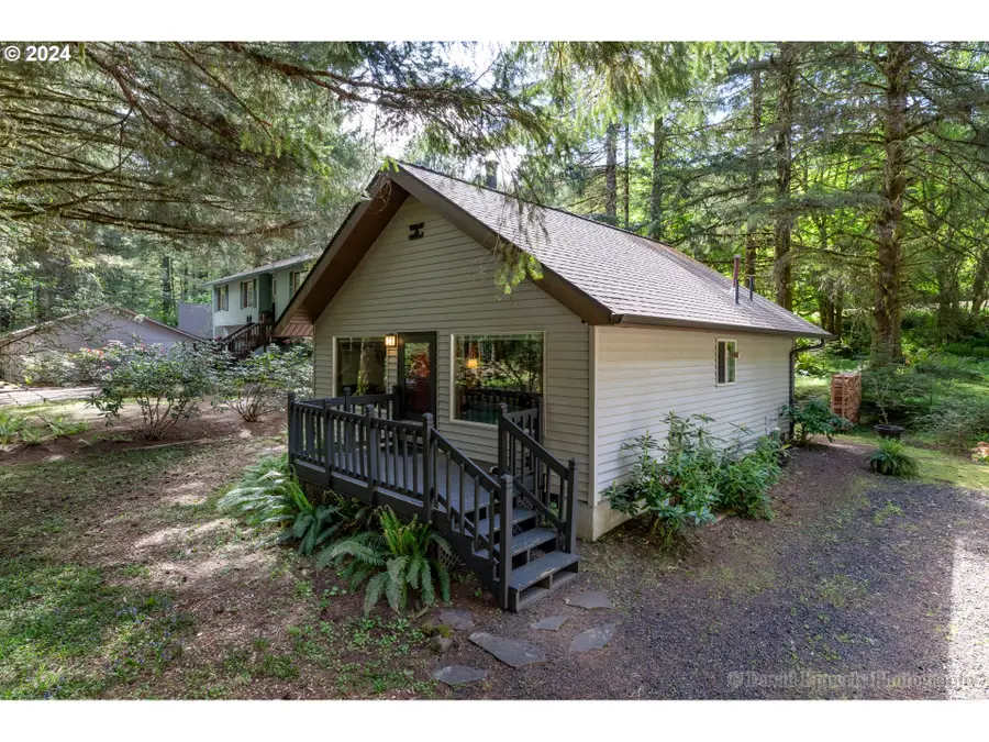 9956 Beach Dr, Birkenfeld, OR 97016 - Image #2