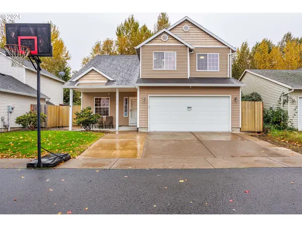 1018 NE Mariners Loop, Portland, OR 97211