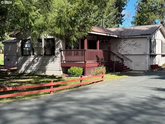 105 W Main St, Glenwood, WA 98619 - Image #1