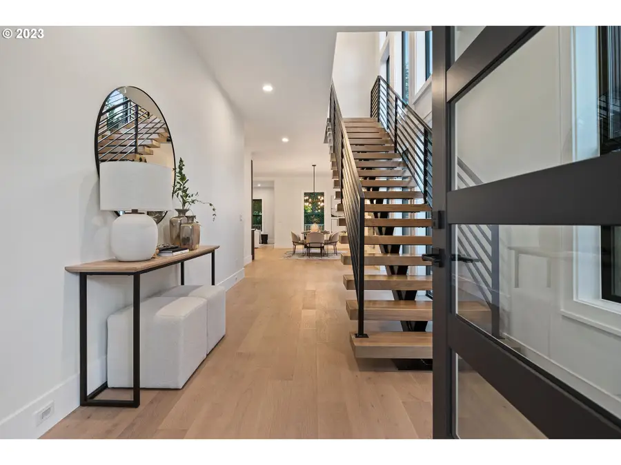 1350 S Pomona St, Portland, OR 97219 - Image #3