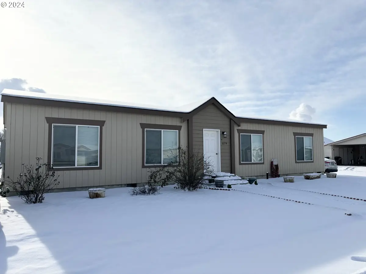 1179 W Joseph Ave, Hermiston, OR 97838 - Image #1