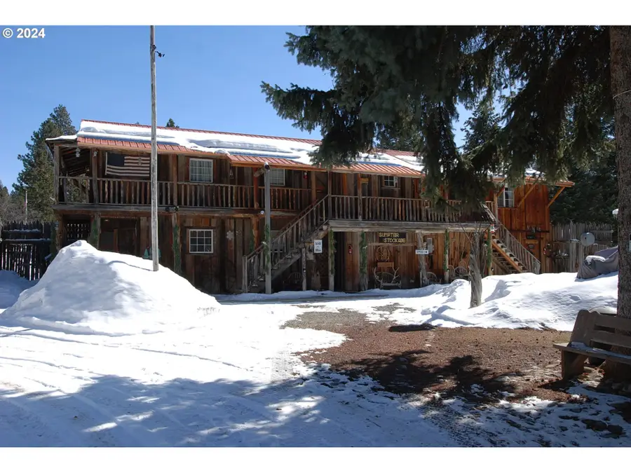 129 E Austin St, Sumpter, OR 97877 - Image #2