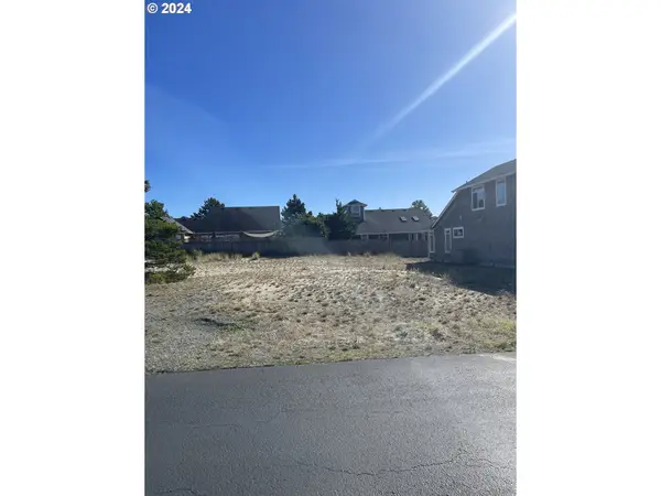 Pinyon Dr #98, Manzanita, OR 97130