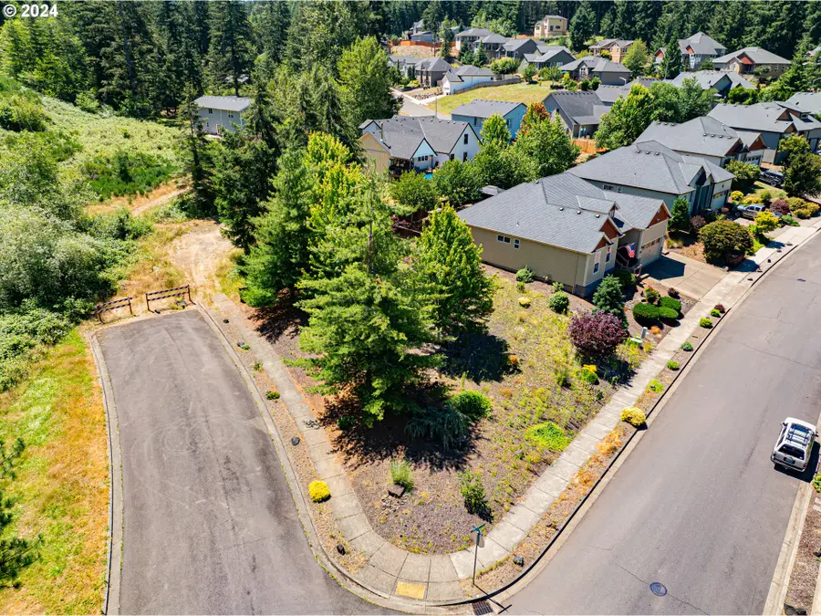 985 Pinetop St, Sweet Home, OR 97386 - Image #2