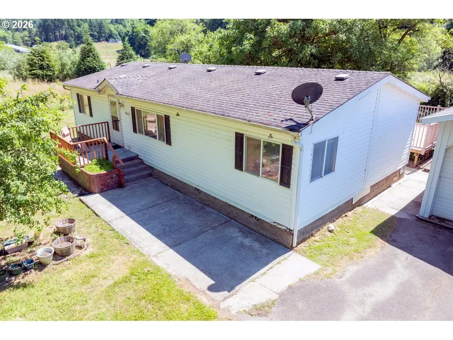 96060 Coos Sumner Ln, Coos Bay, OR 97420 - #2