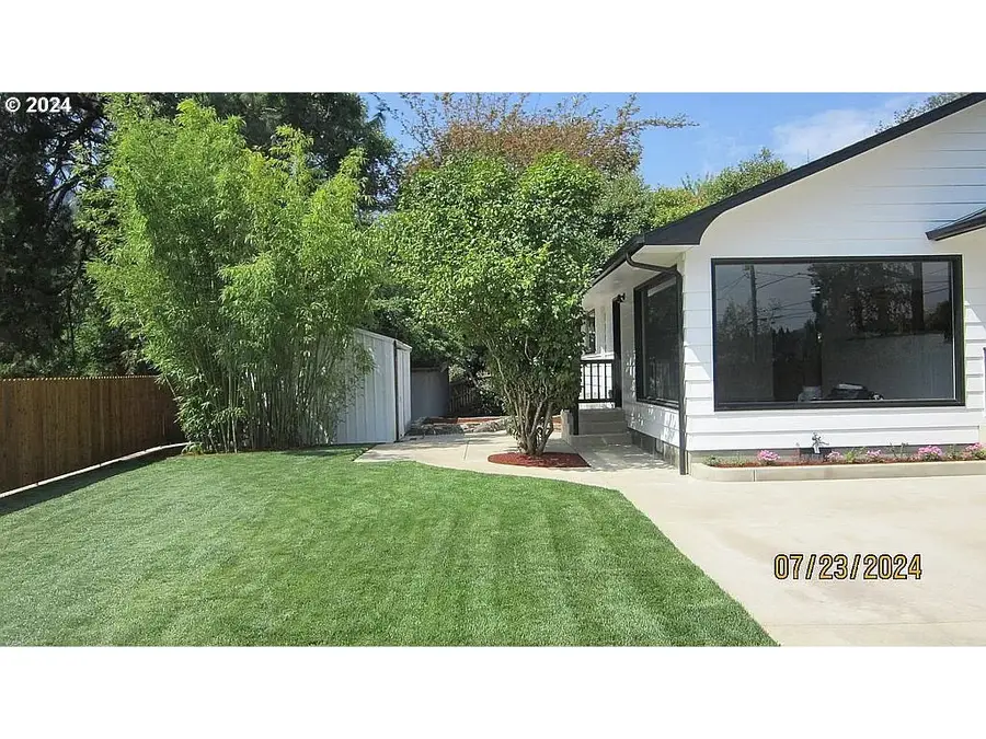 591 Fairchild St, Canyonville, OR 97417 - Image #3