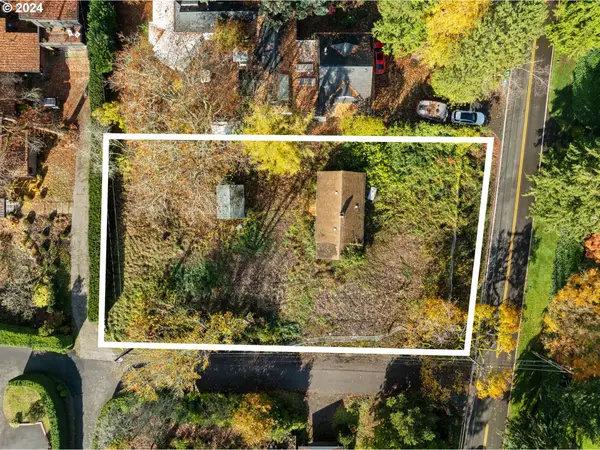 975 S Vacuna St, Portland, OR 97219