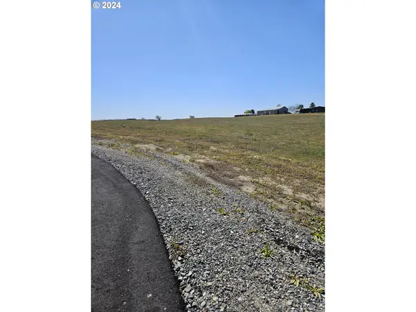 00000 Tomcat Ln #2, Boardman, OR 97818