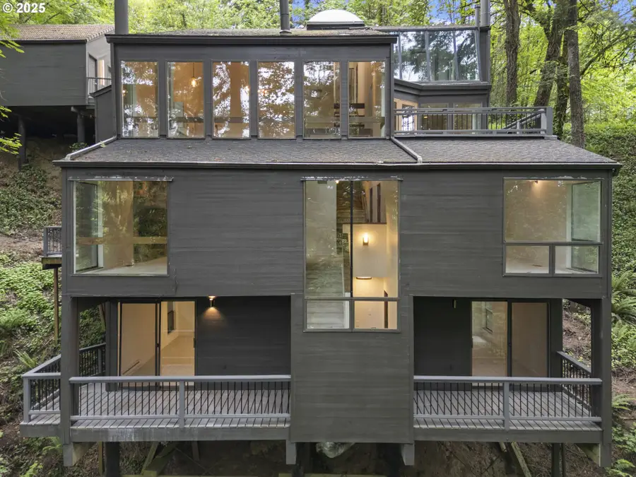 2902 SW Fairmount Blvd, Portland, OR 97239 - Image #2