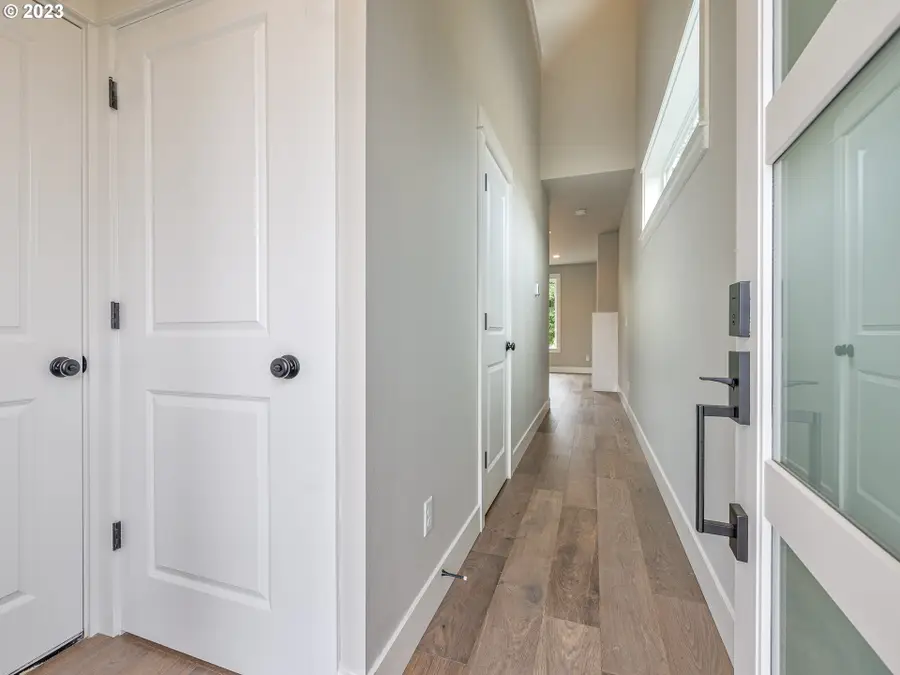 316 Sunday Dr, Creswell, OR 97426 - Image #3