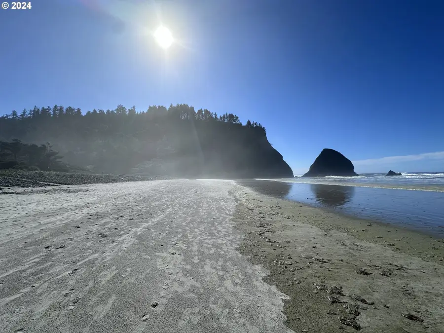 Address Withheld By Seller, Arch Cape, OR 97102 - Image #3