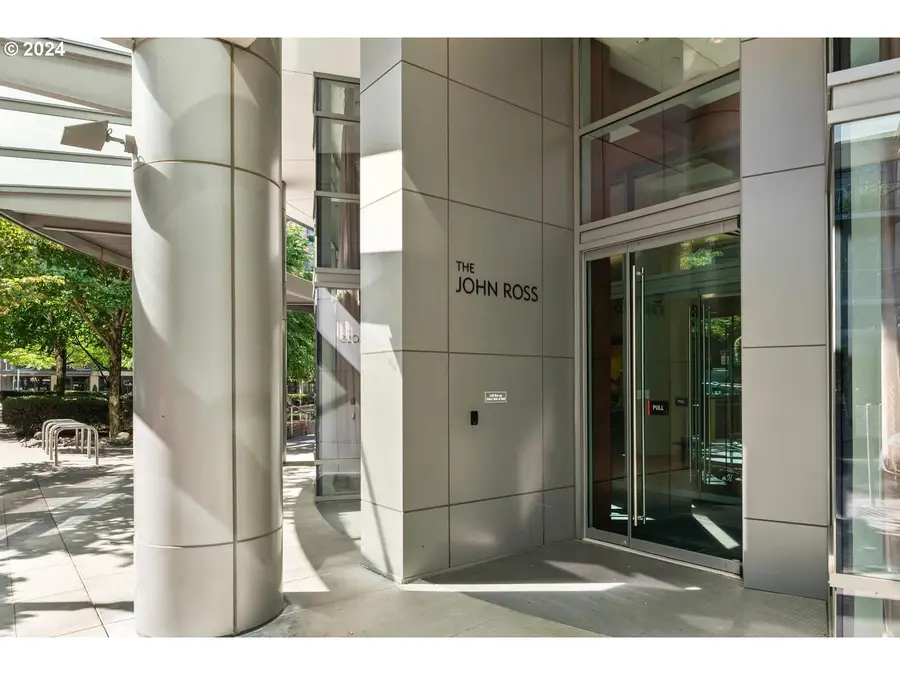 3601 S River Pkwy #902, Portland, OR 97239 - Image #3