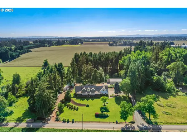 17765 Monnier Rd, Hubbard, OR 97032