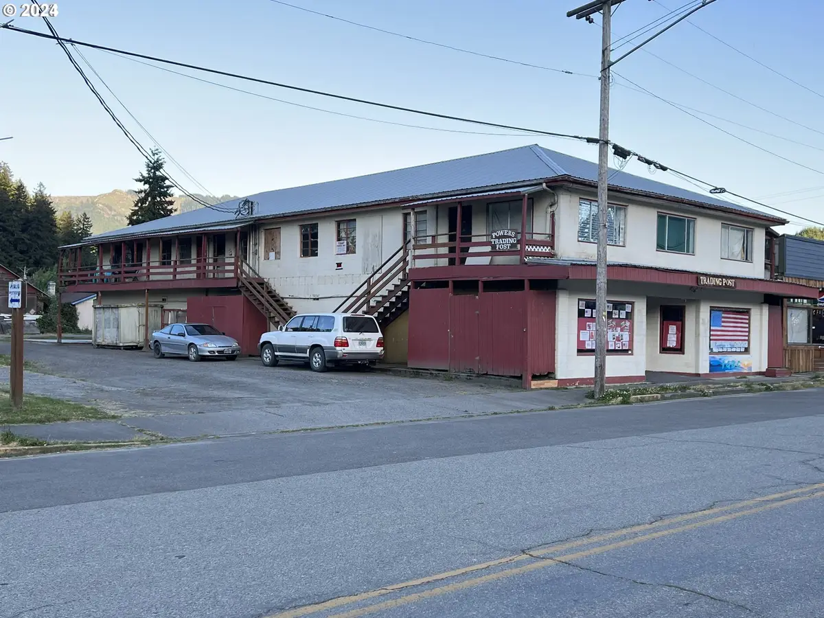 432 2nd Ave, Powers, OR 97466 - Image #1