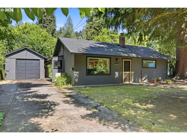 2832 NE Fremont Dr, Portland, OR 97220