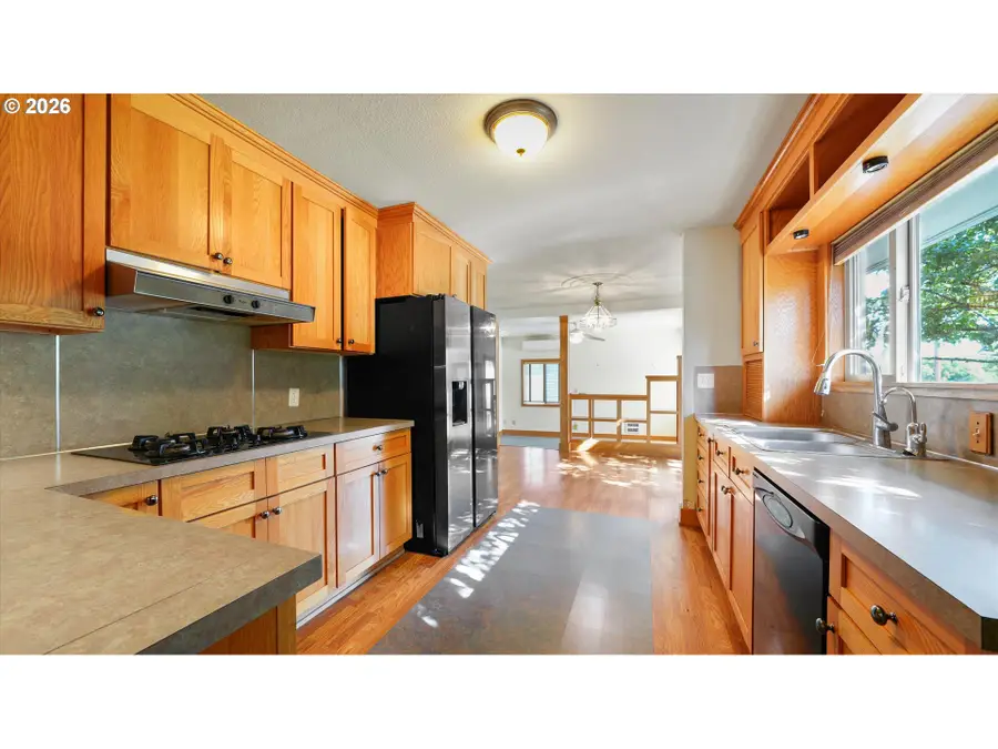 1897 NW 11th St, Hermiston, OR 97838 - #2