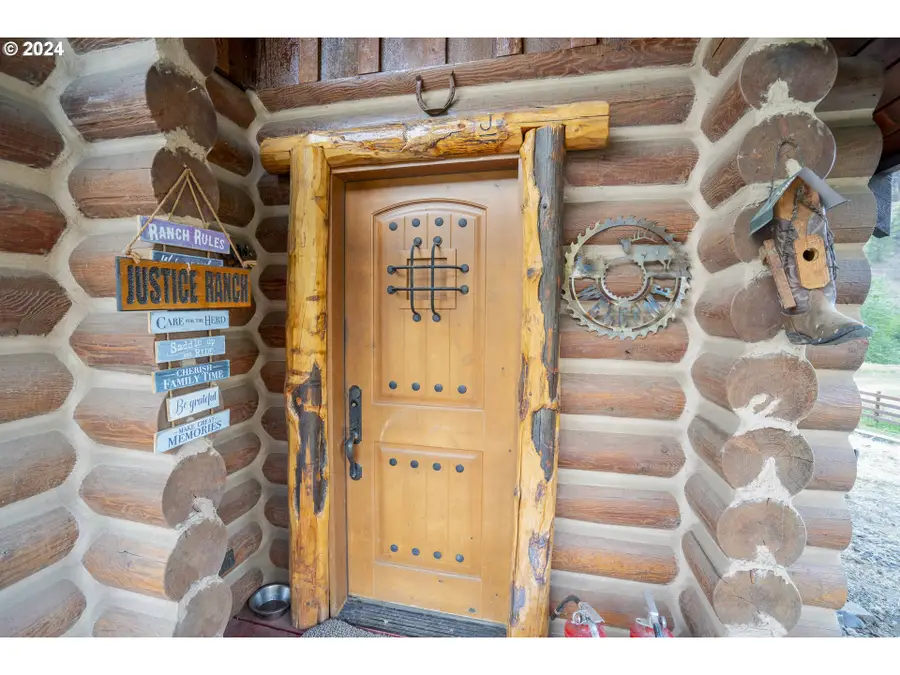 66056 Upper Imnaha Rd, Imnaha, OR 97842 - Image #2