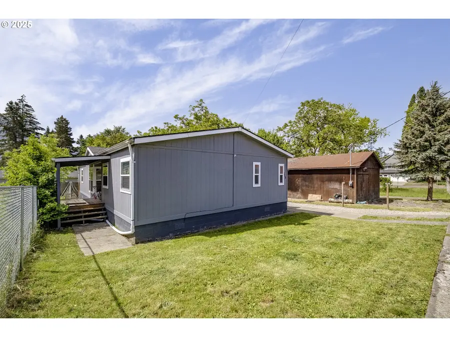 115 W 2nd St, Yamhill, OR 97148 - Image #2