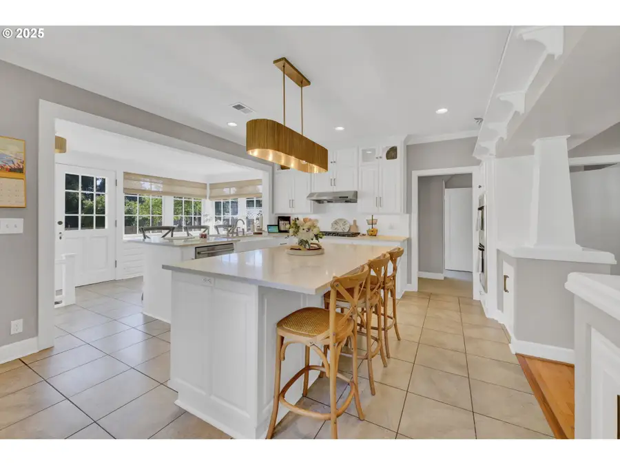 850 E Beacon Dr, Eugene, OR 97404 - #3