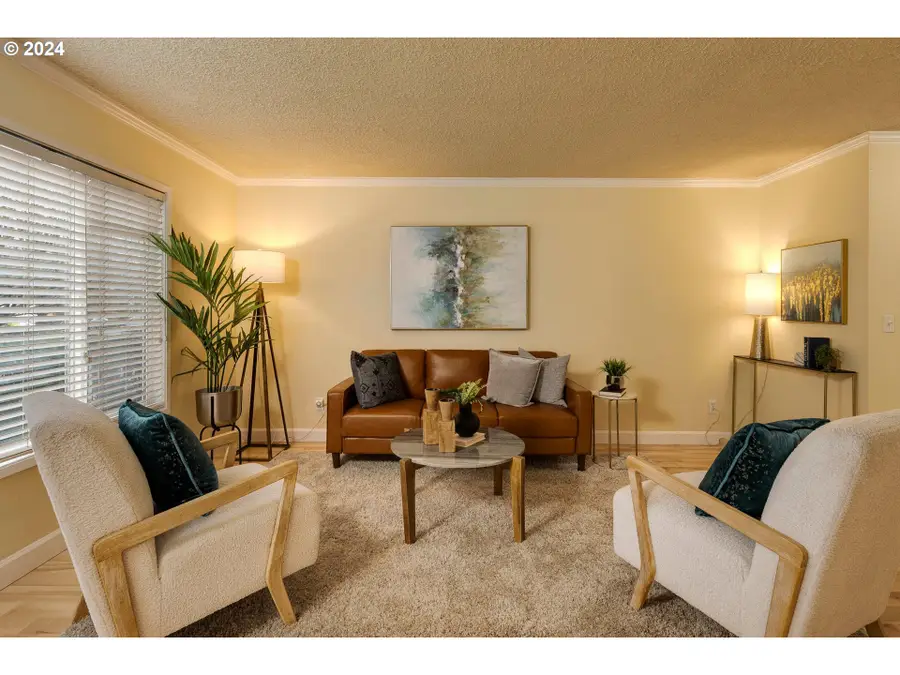 9221 N Lombard St #11, Portland, OR 97203 - Image #2