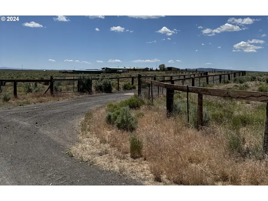 91566 Sink Ln, Silver Lake Fort Rock, OR 97641 - Image #2
