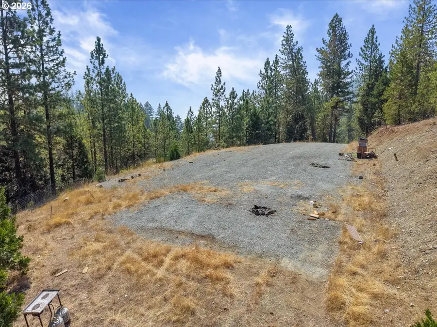 2133 Spring Brook Rd, Myrtle Creek Riddle, OR 97457 - #3
