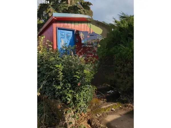 265 S Maple St, Yamhill, OR 97148