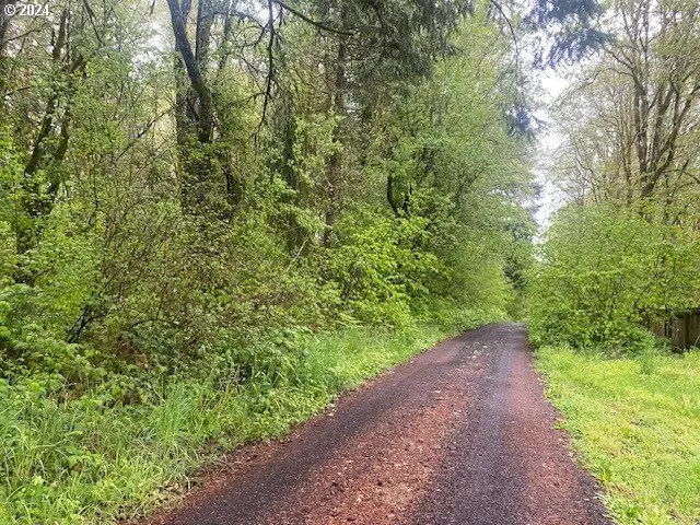 Seal Ln, Saint Helens, OR 97051 - Image #2