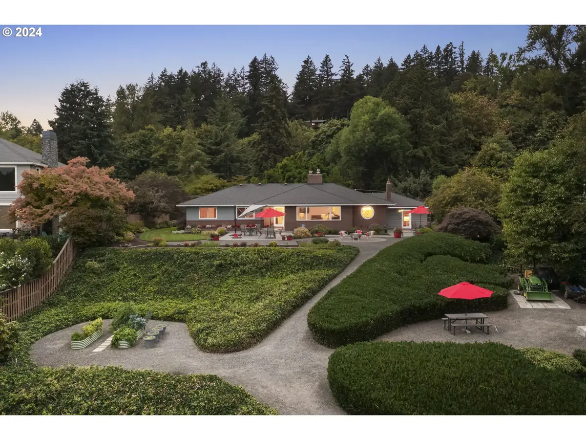 251 Stampher Rd, Northwest Clackamas, OR 97034 - Image #1