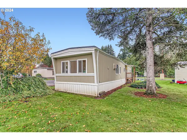 26052 SE Eagle Creek Rd #12, EagleCreek, OR 97022