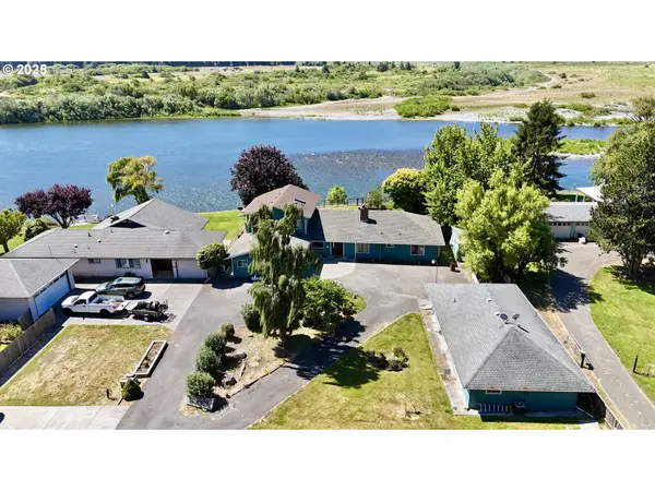 95622 N Bank Rogue River Rd, GoldBeach, OR 97444