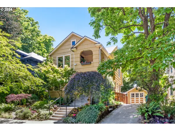 1526 SE Taylor St, Portland, OR 97214