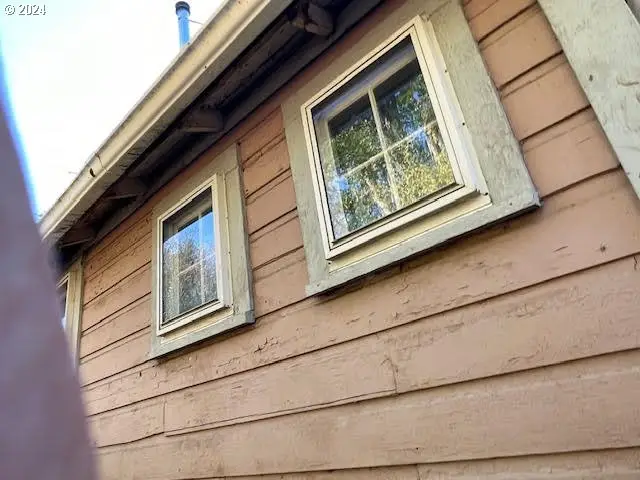 541 NW Churchman, Willamina, OR 97396 - Image #3