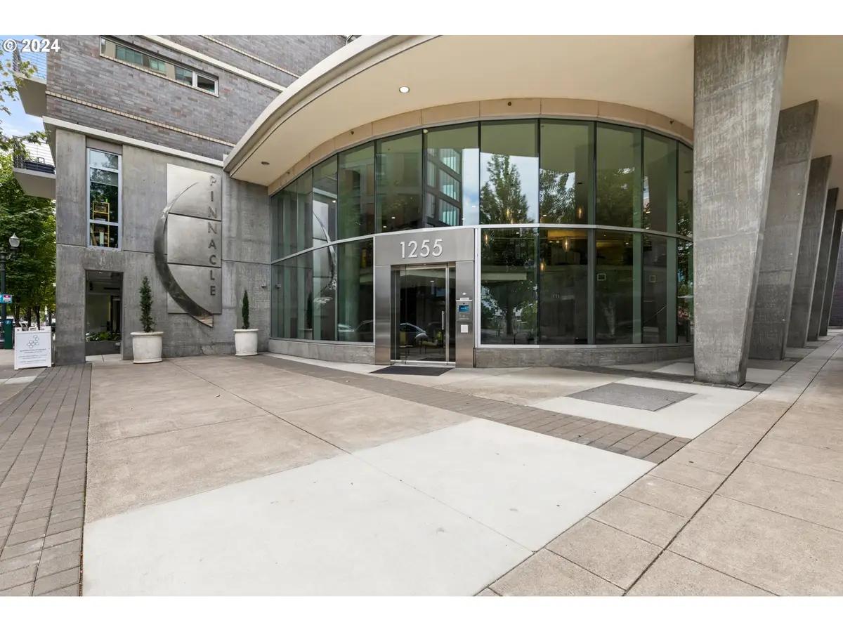 1255 NW 9th Ave #303, Portland, OR 97209 - Image #1
