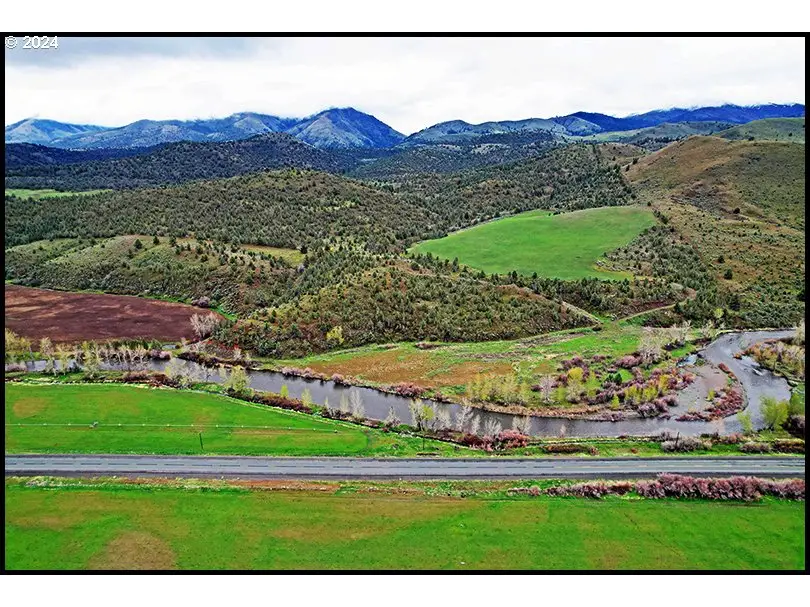 50889 Highway 26, Mount Vernon, OR 97865 - Image #1