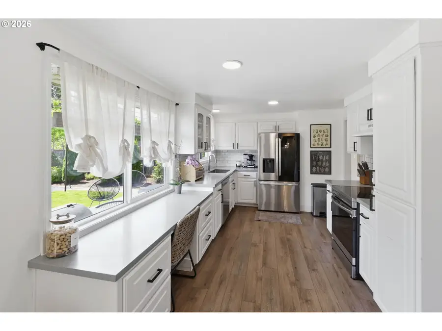 562 Warrington Ave, Eugene, OR 97404 - #3